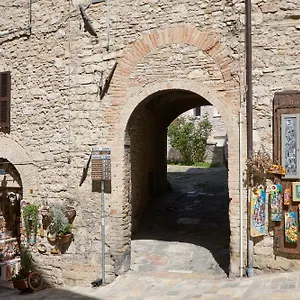 Il Cortile Di San Rufino Assisi