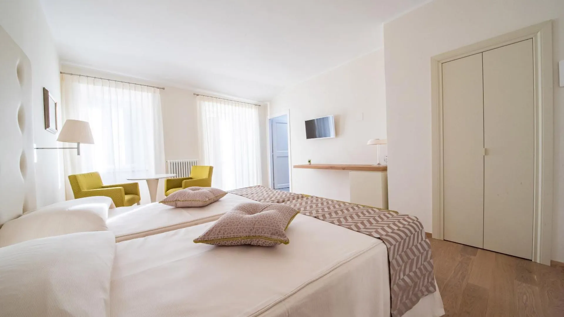 Hotel Il Palazzo Assisi 3*,