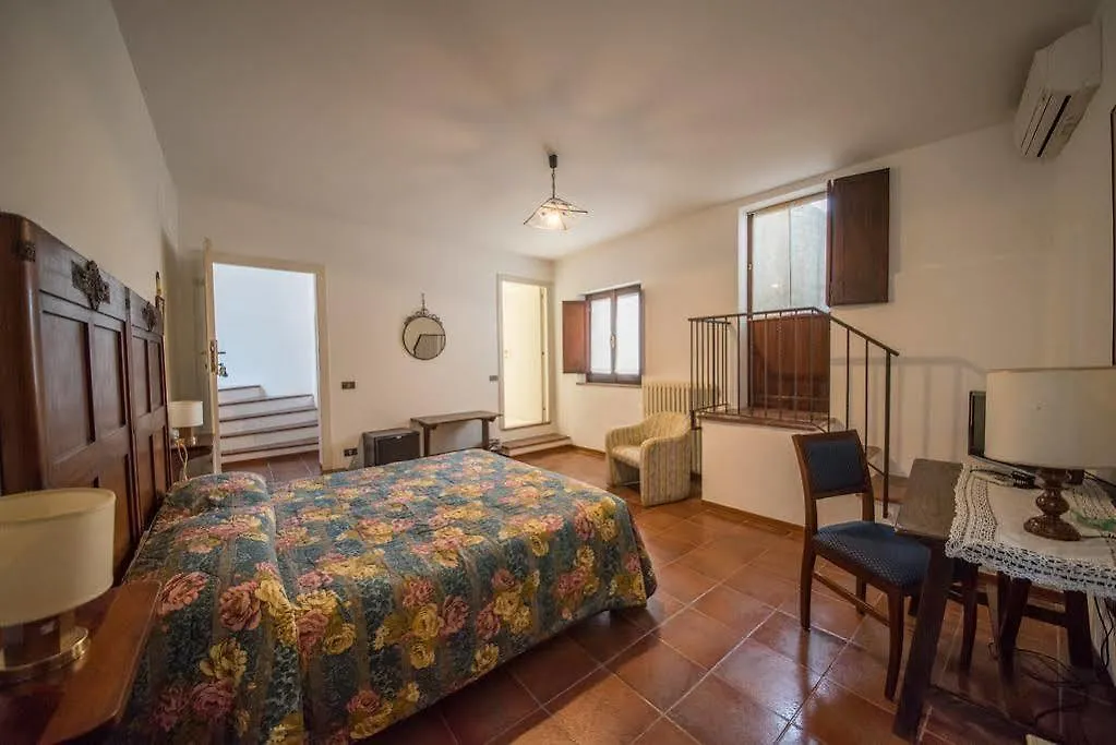 Hotel Il Palazzo Assisi 3*,  Italy